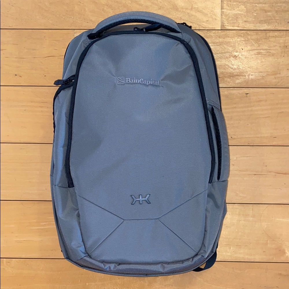 Knack Bags SERIES 2: MEDIUM EXPANDABLE KNACK PACK® in Alloy Gray